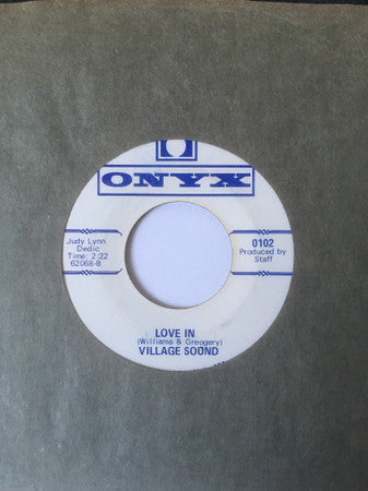 Village Sound* : These Windows (7", Mono)